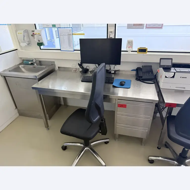 Instalações de produção e embalagem farmacêuticas / Equipamentos de laboratório e operacionais-2