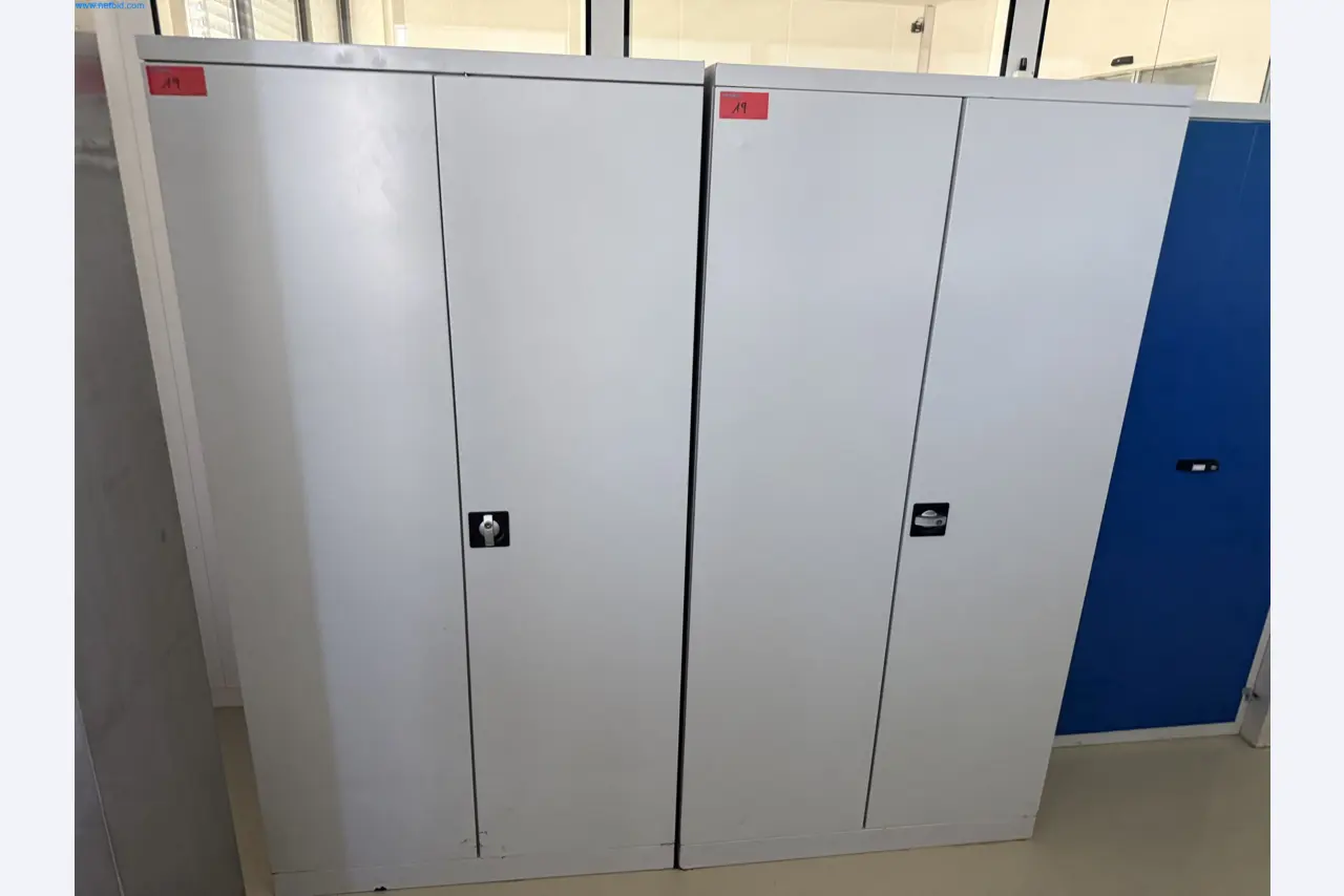 Instalações de produção e embalagem farmacêuticas / Equipamentos de laboratório e operacionais-6