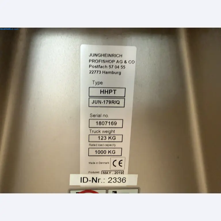 Instalações de produção e embalagem farmacêuticas / Equipamentos de laboratório e operacionais-2