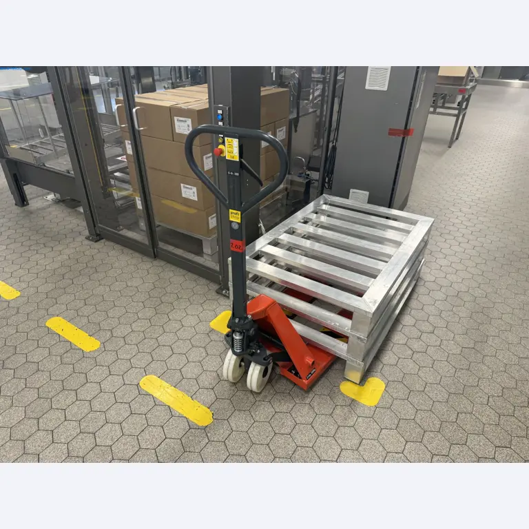 Instalações de produção e embalagem farmacêuticas / Equipamentos de laboratório e operacionais-1