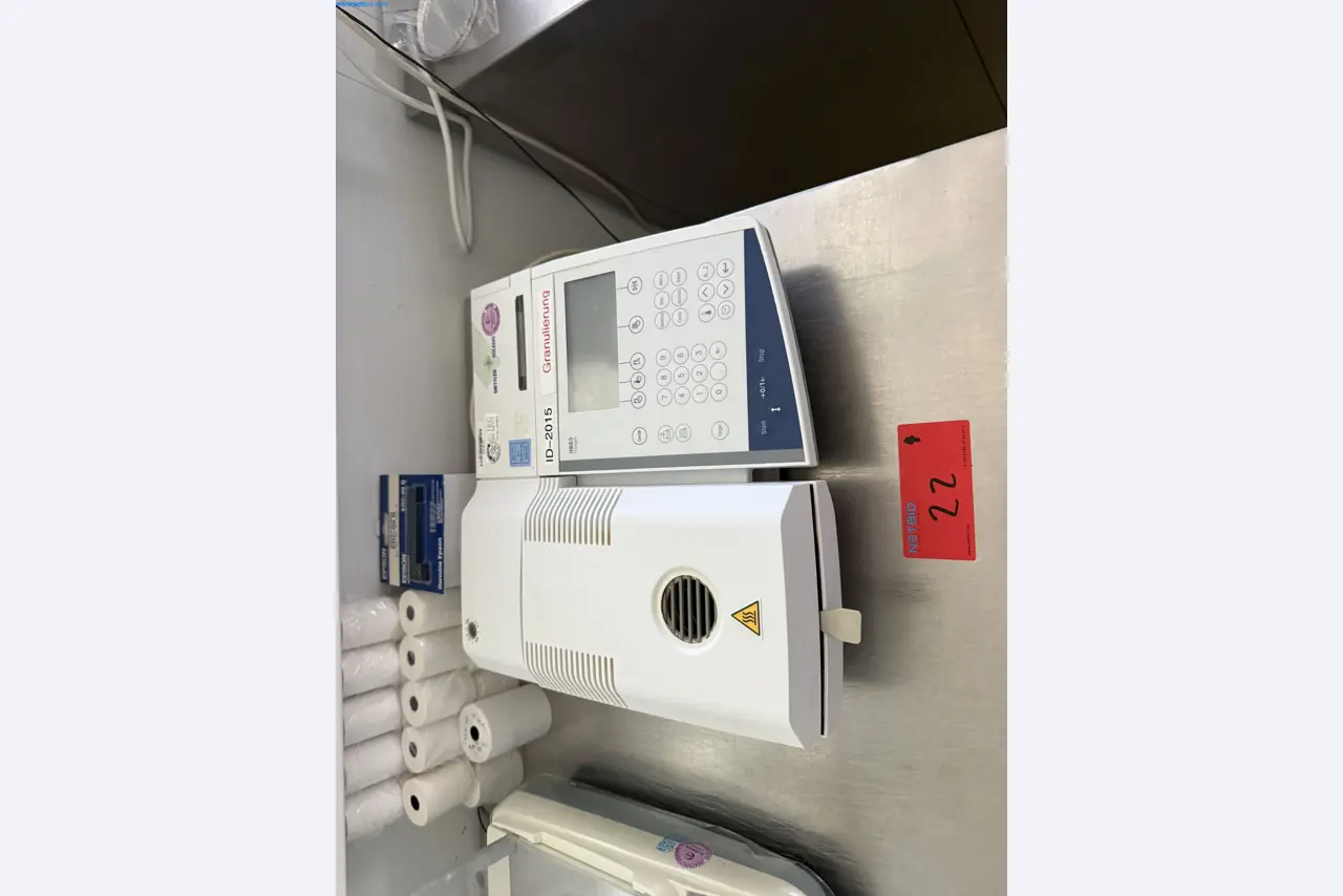 Instalações de produção e embalagem farmacêuticas / Equipamentos de laboratório e operacionais-1