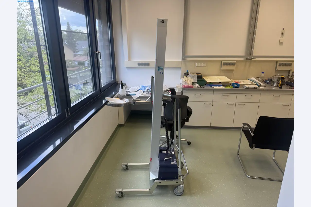 Instalações de produção e embalagem farmacêuticas / Equipamentos de laboratório e operacionais-1