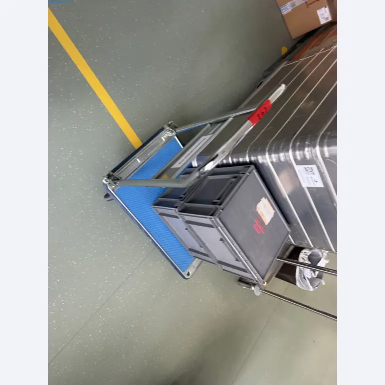 Instalações de produção e embalagem farmacêuticas / Equipamentos de laboratório e operacionais-1