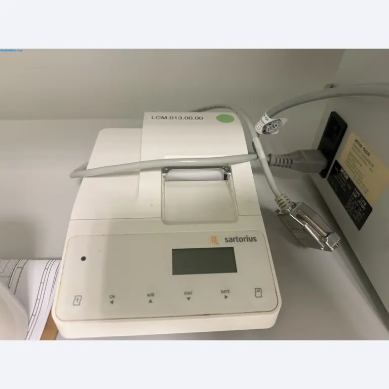 Instalações de produção e embalagem farmacêuticas / Equipamentos de laboratório e operacionais-3