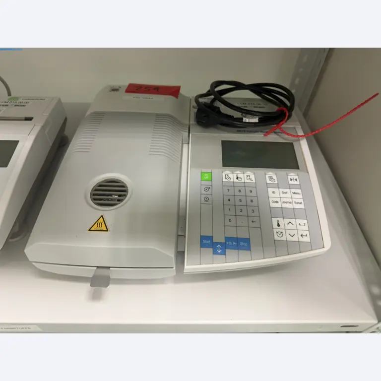Instalações de produção e embalagem farmacêuticas / Equipamentos de laboratório e operacionais-1