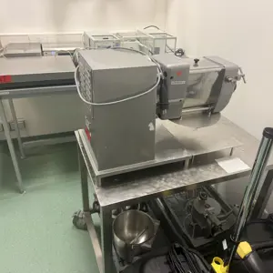 Sistema de acessórios para granuladores com acionamento universal Erweka AR400