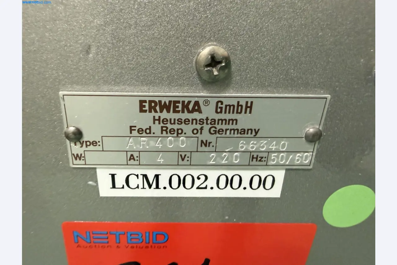 Instalações de produção e embalagem farmacêuticas / Equipamentos de laboratório e operacionais-2