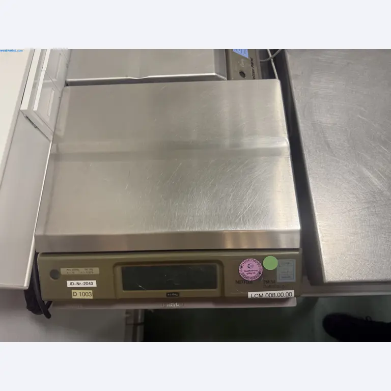 Instalações de produção e embalagem farmacêuticas / Equipamentos de laboratório e operacionais-12