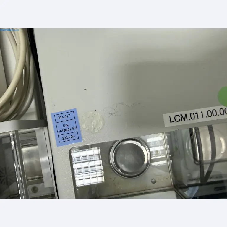 Instalações de produção e embalagem farmacêuticas / Equipamentos de laboratório e operacionais-14