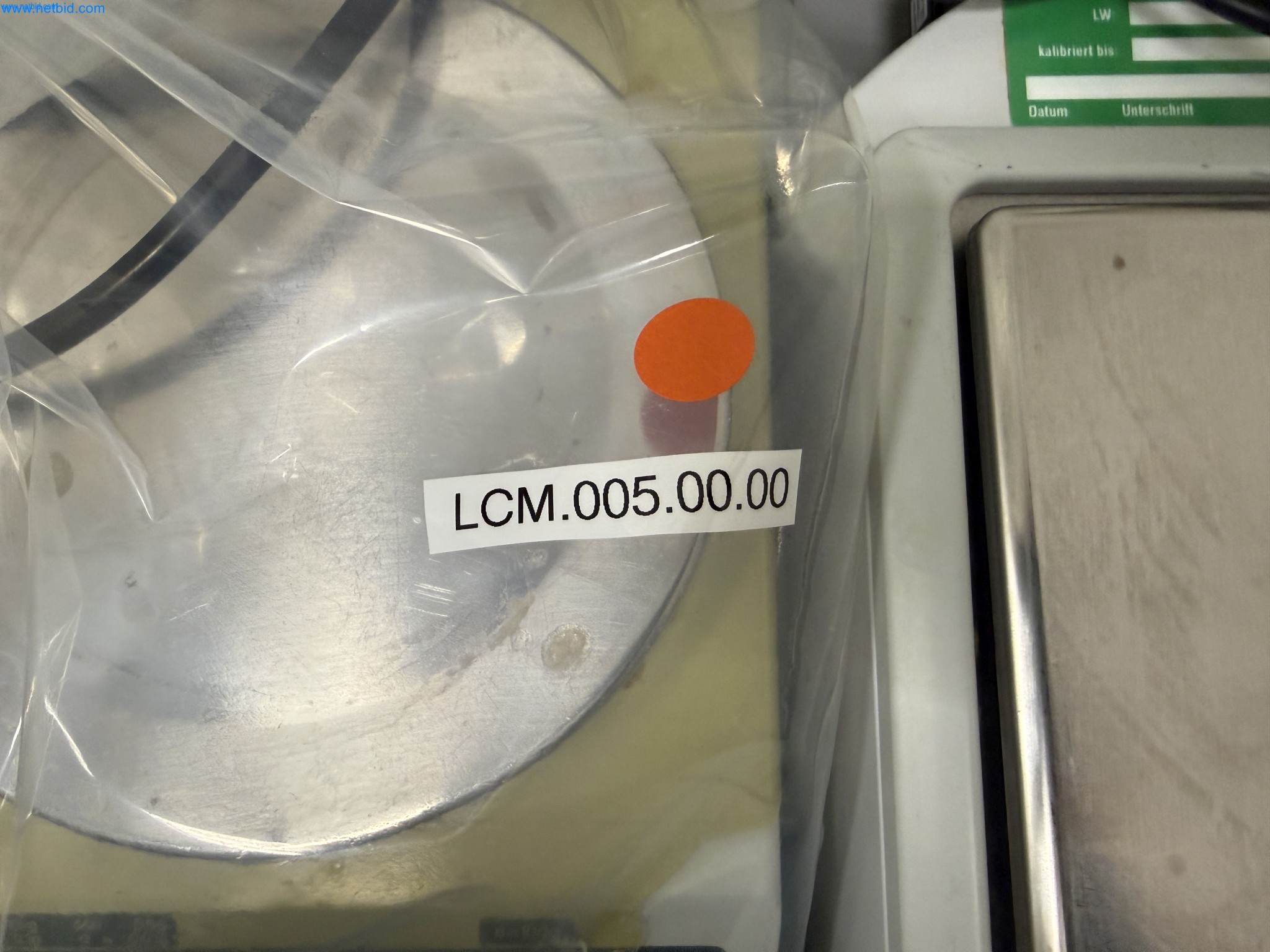 Instalações de produção e embalagem farmacêuticas / Equipamentos de laboratório e operacionais-17