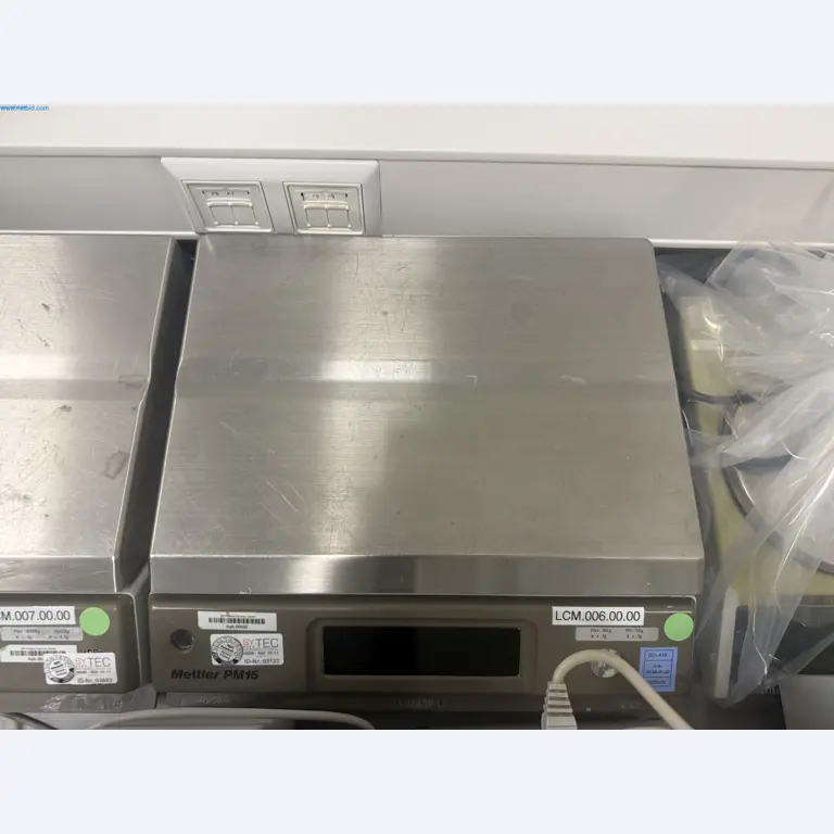 Instalações de produção e embalagem farmacêuticas / Equipamentos de laboratório e operacionais-24