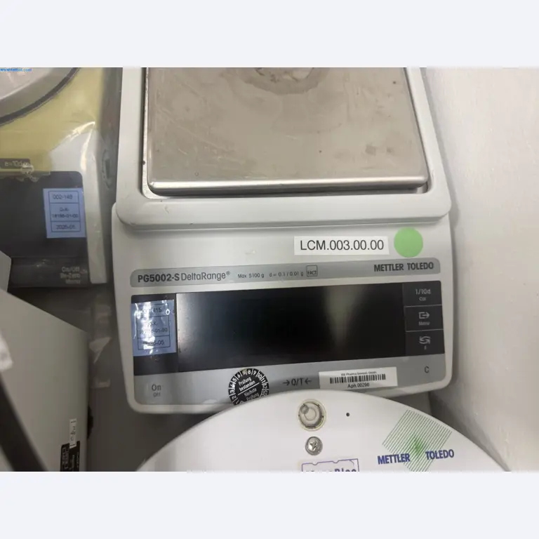 Instalações de produção e embalagem farmacêuticas / Equipamentos de laboratório e operacionais-27