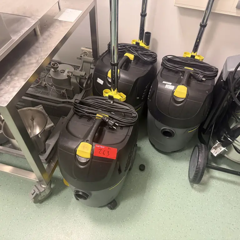 3 Aspirador industrial Kärcher NT35/1AP