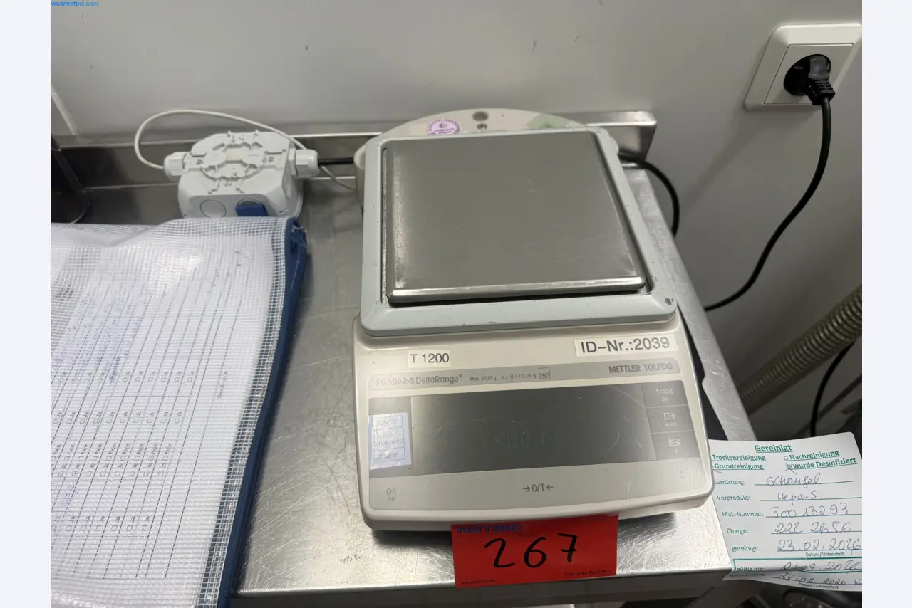 Instalações de produção e embalagem farmacêuticas / Equipamentos de laboratório e operacionais-1