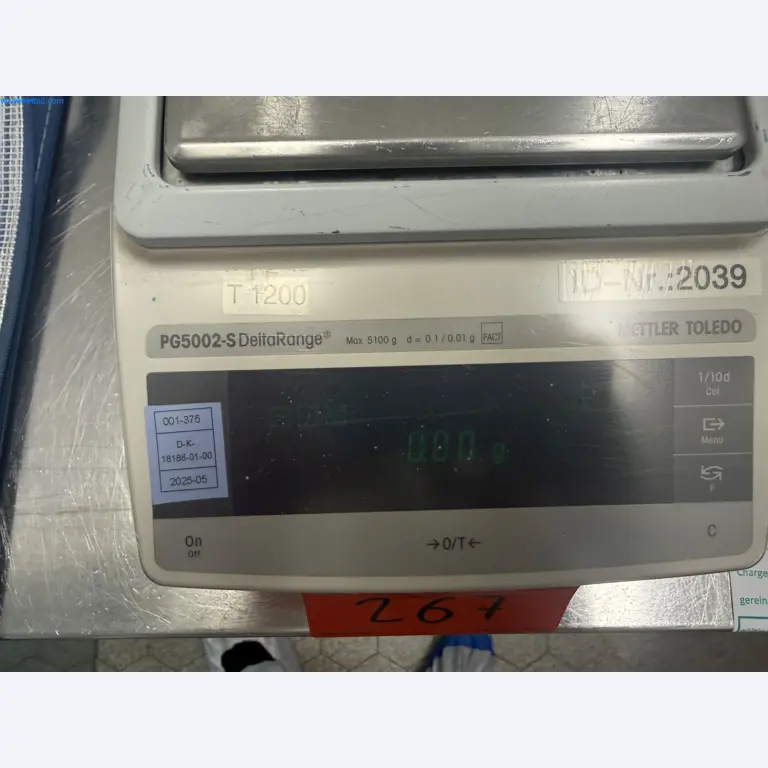 Instalações de produção e embalagem farmacêuticas / Equipamentos de laboratório e operacionais-2