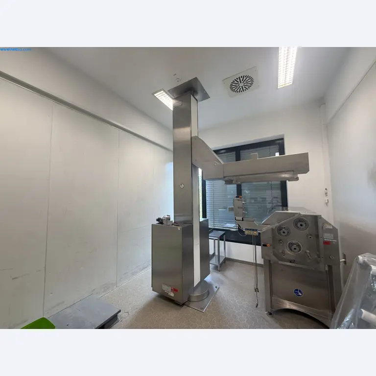 Instalações de produção e embalagem farmacêuticas / Equipamentos de laboratório e operacionais-1