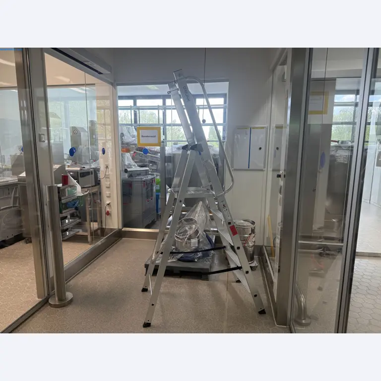 Instalações de produção e embalagem farmacêuticas / Equipamentos de laboratório e operacionais-1