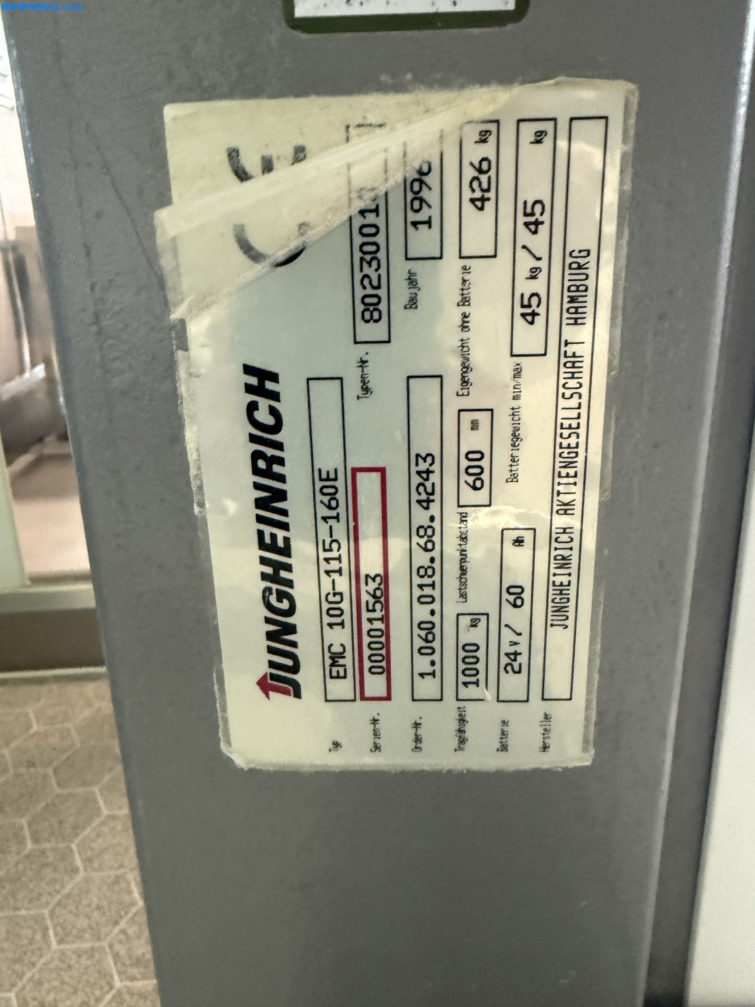Instalações de produção e embalagem farmacêuticas / Equipamentos de laboratório e operacionais-3