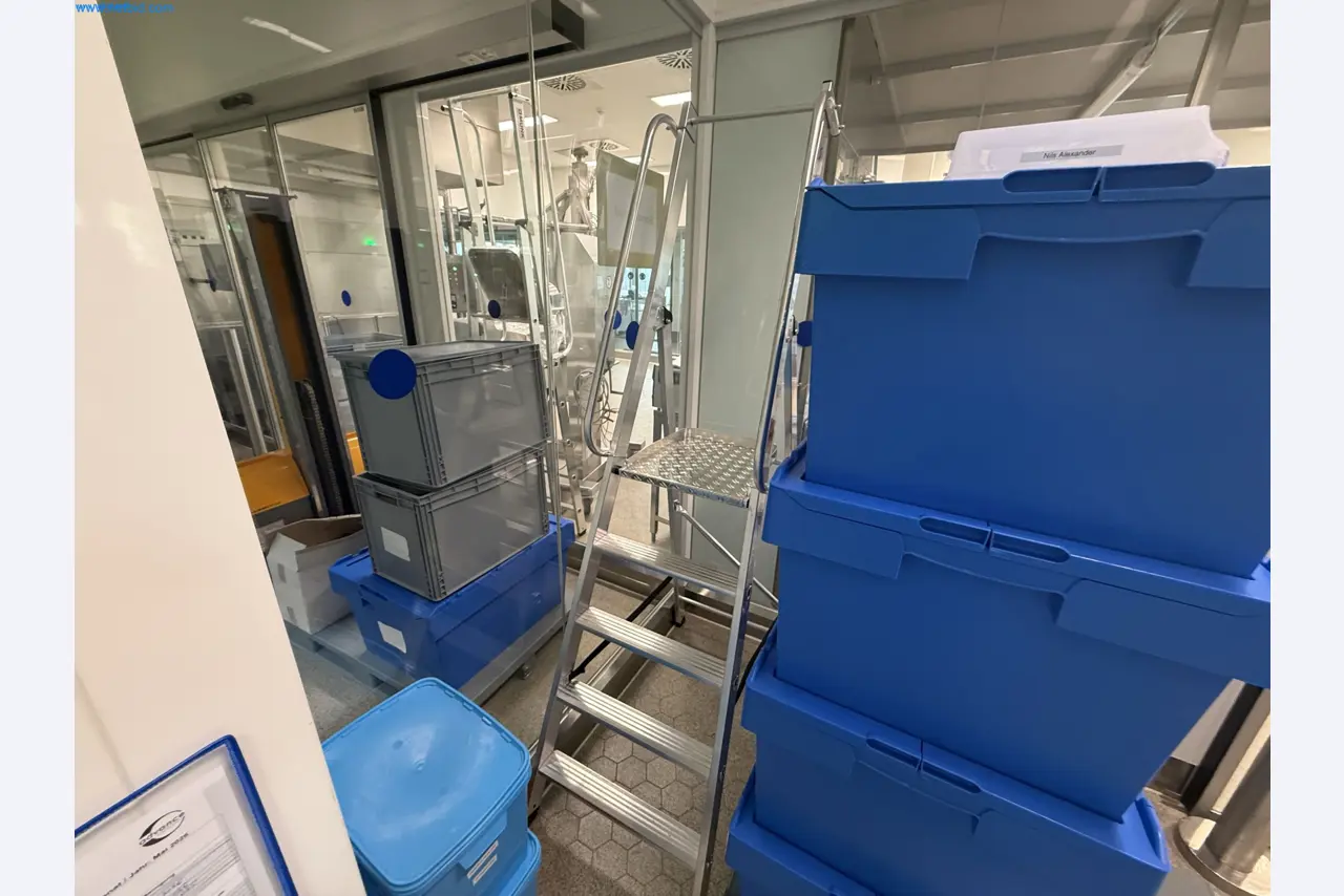 Instalações de produção e embalagem farmacêuticas / Equipamentos de laboratório e operacionais-1