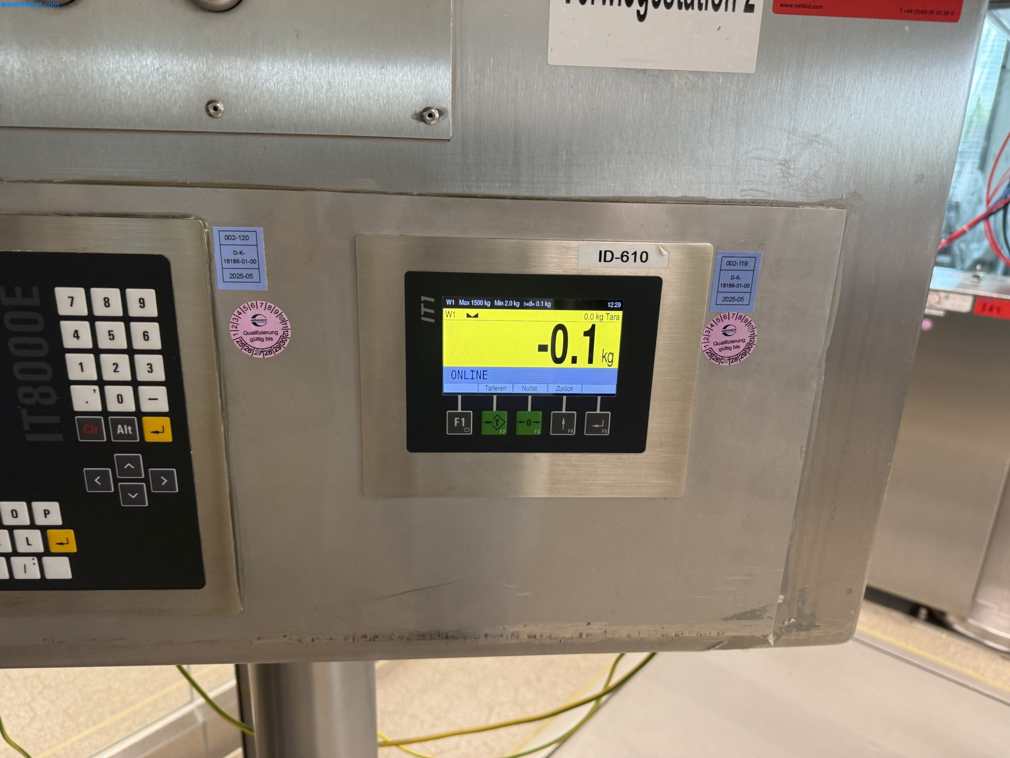 Instalações de produção e embalagem farmacêuticas / Equipamentos de laboratório e operacionais-3