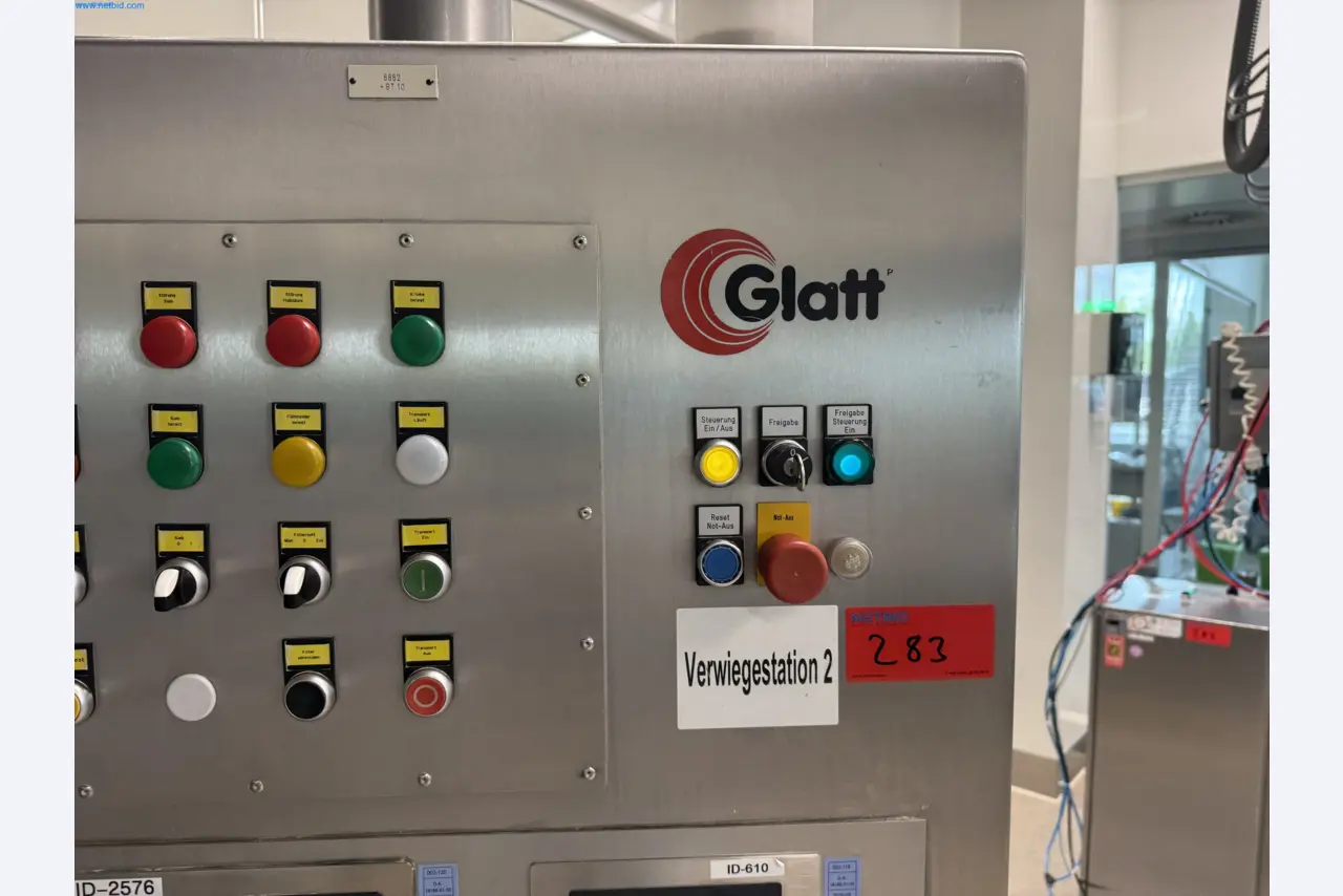 Instalações de produção e embalagem farmacêuticas / Equipamentos de laboratório e operacionais-4