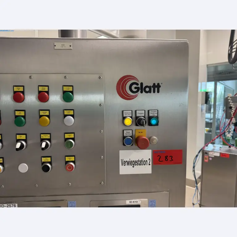 Instalações de produção e embalagem farmacêuticas / Equipamentos de laboratório e operacionais-4