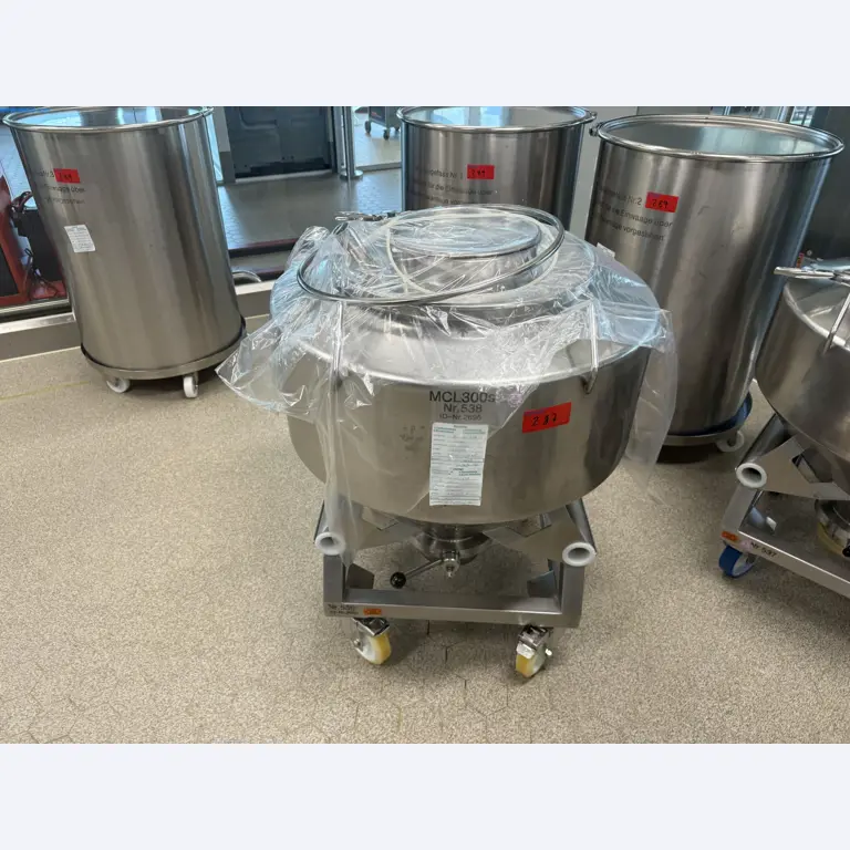 Instalações de produção e embalagem farmacêuticas / Equipamentos de laboratório e operacionais-2