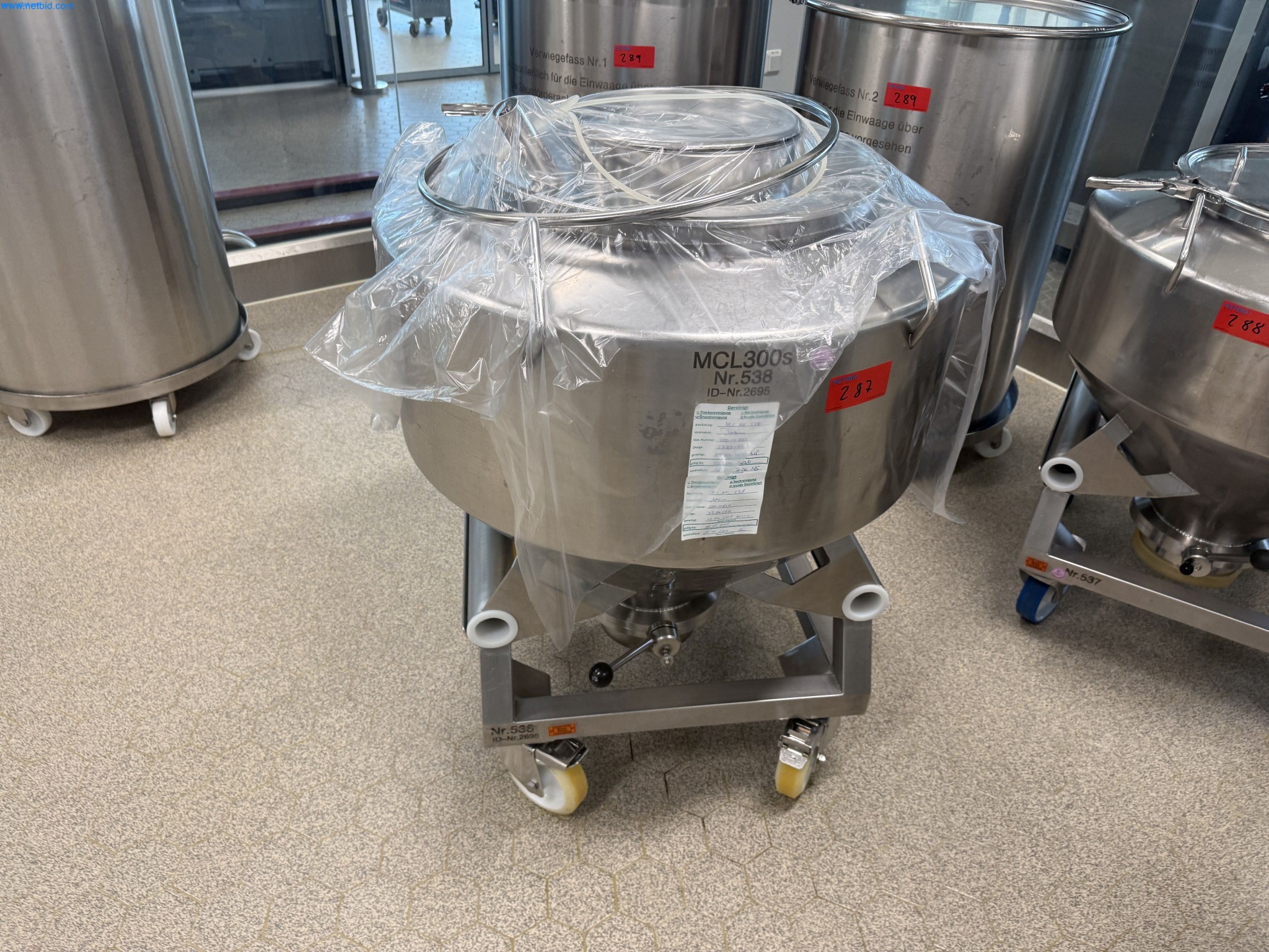 Instalações de produção e embalagem farmacêuticas / Equipamentos de laboratório e operacionais-3