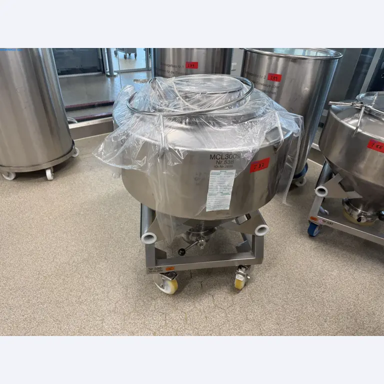 Instalações de produção e embalagem farmacêuticas / Equipamentos de laboratório e operacionais-3