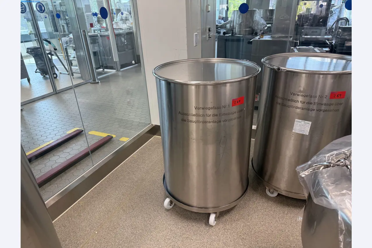 Instalações de produção e embalagem farmacêuticas / Equipamentos de laboratório e operacionais-2