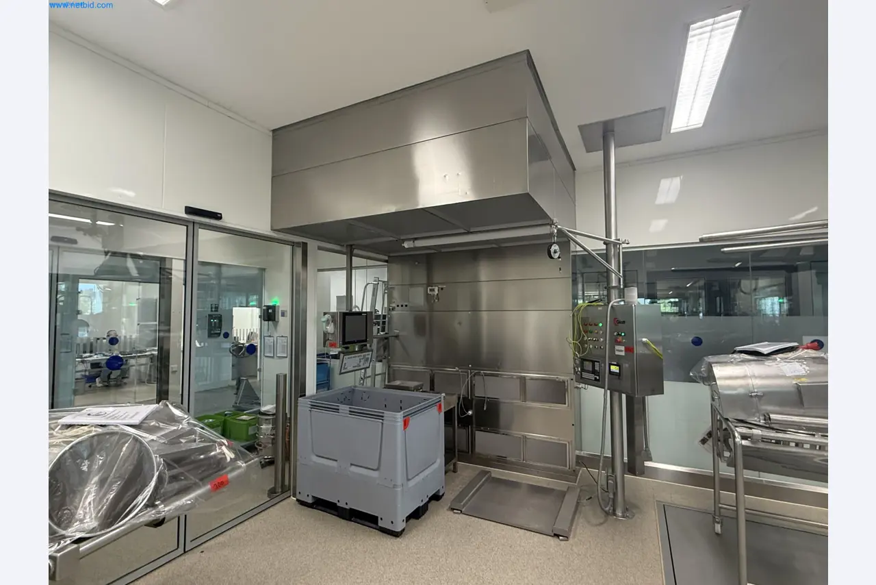 Instalações de produção e embalagem farmacêuticas / Equipamentos de laboratório e operacionais-1