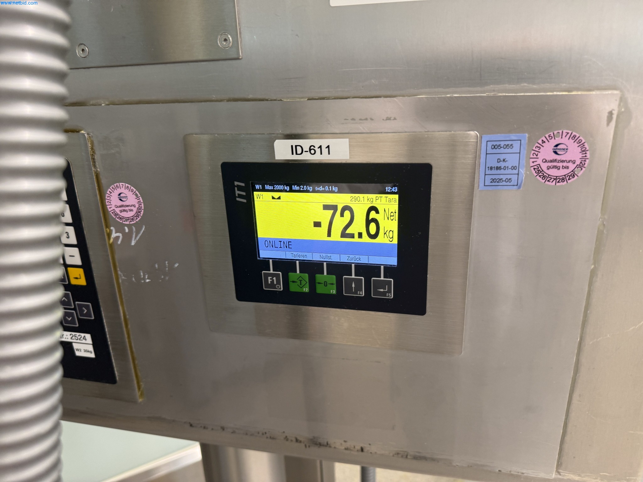Instalações de produção e embalagem farmacêuticas / Equipamentos de laboratório e operacionais-2