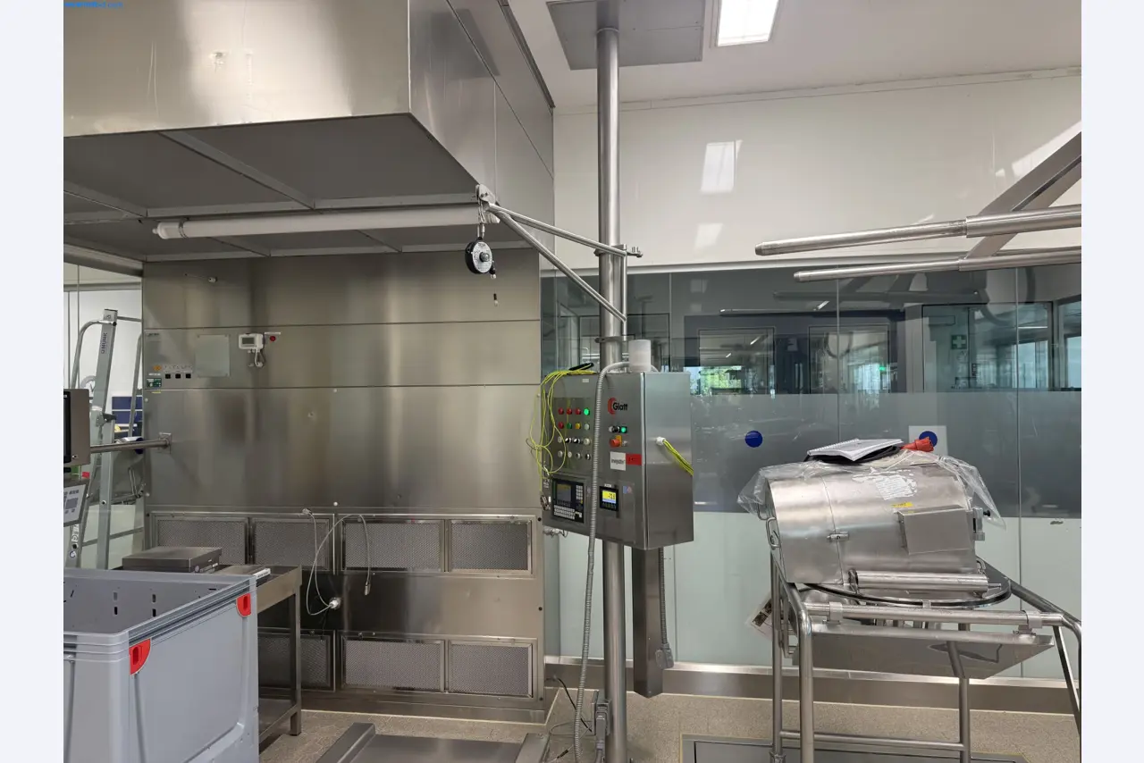 Instalações de produção e embalagem farmacêuticas / Equipamentos de laboratório e operacionais-5
