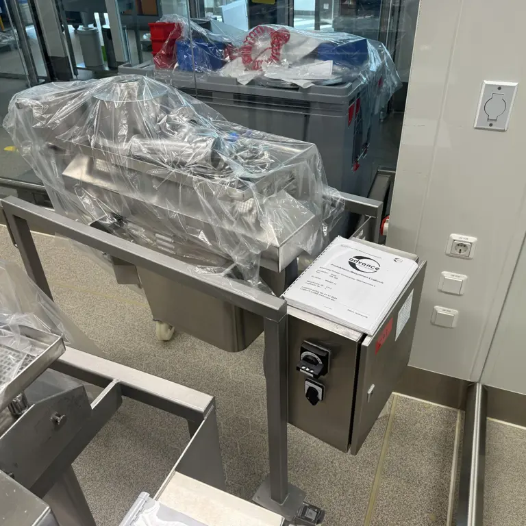 Máquina de peneirar GLATT GS180