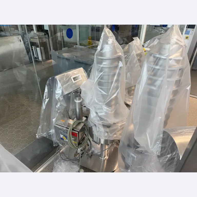 Instalações de produção e embalagem farmacêuticas / Equipamentos de laboratório e operacionais-1