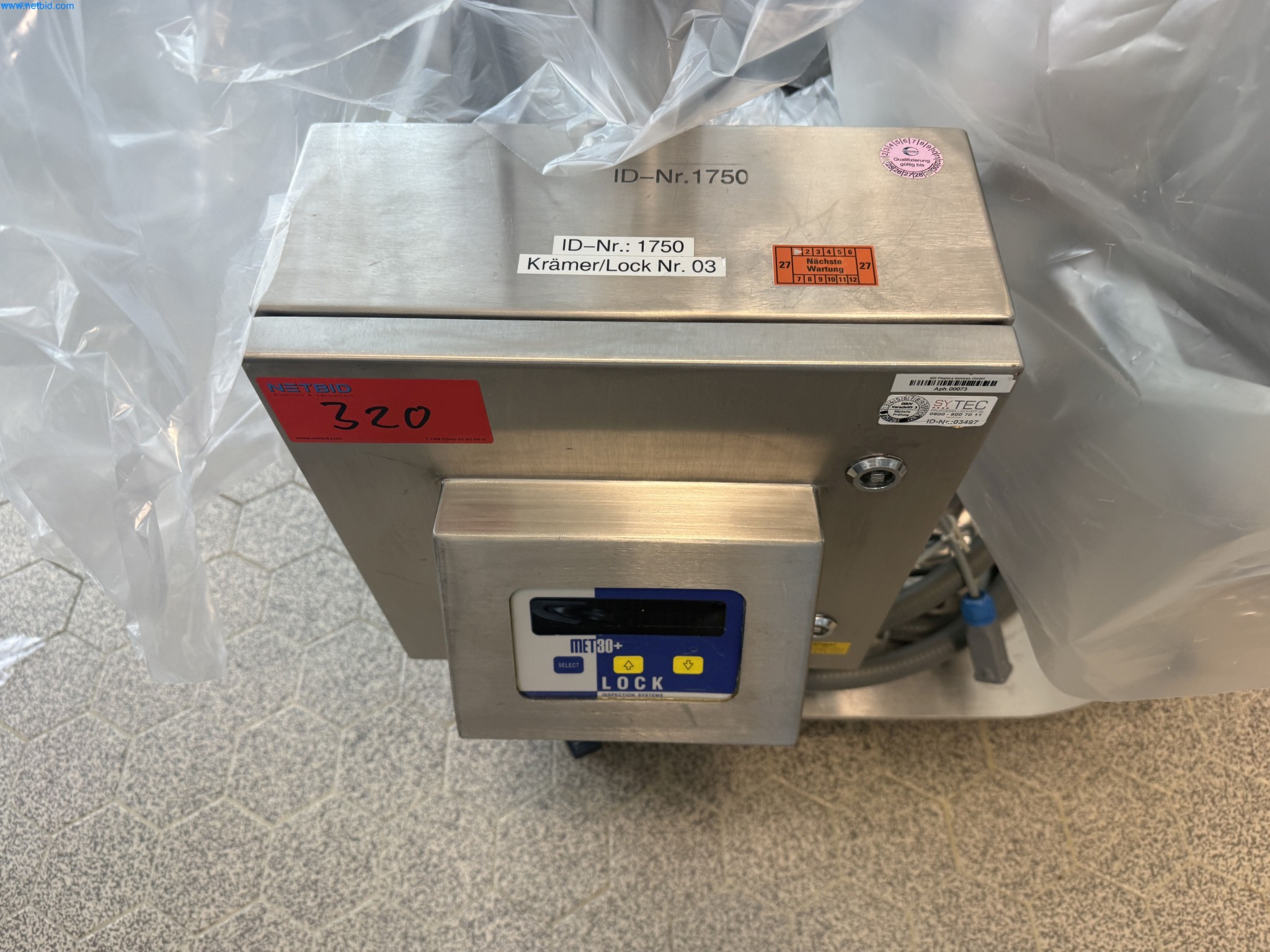 Instalações de produção e embalagem farmacêuticas / Equipamentos de laboratório e operacionais-3