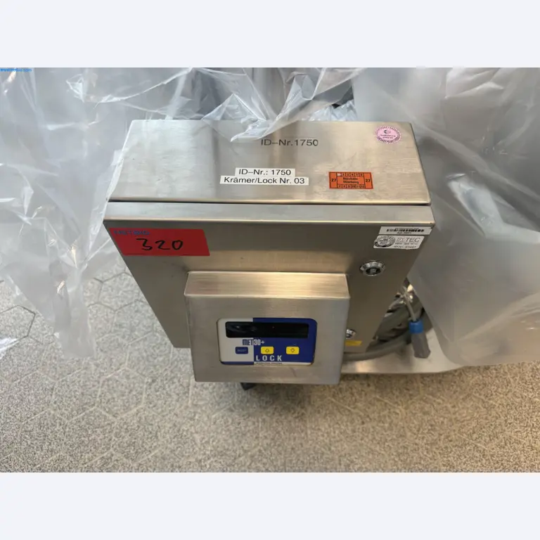 Instalações de produção e embalagem farmacêuticas / Equipamentos de laboratório e operacionais-3