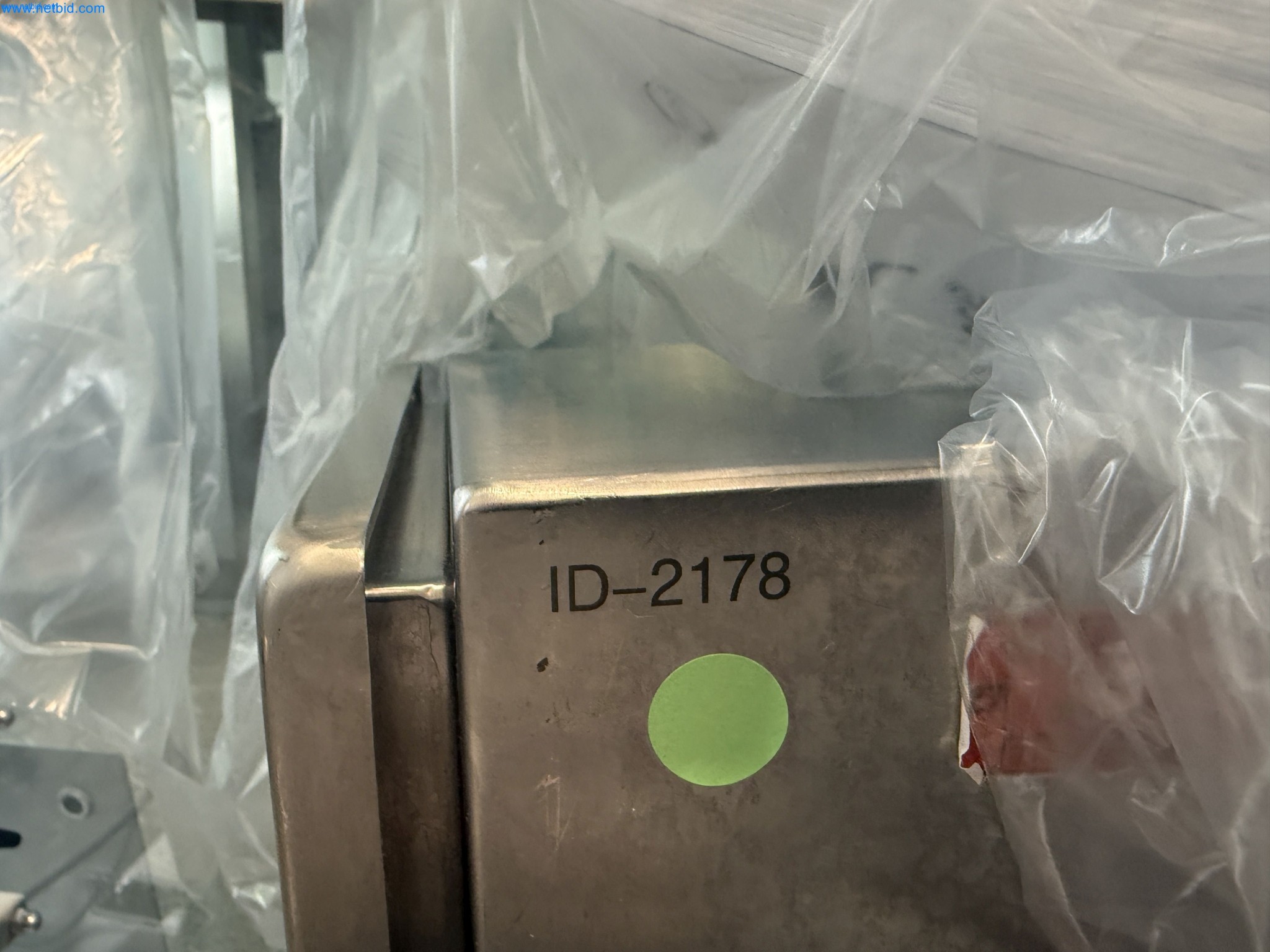 Instalações de produção e embalagem farmacêuticas / Equipamentos de laboratório e operacionais-3