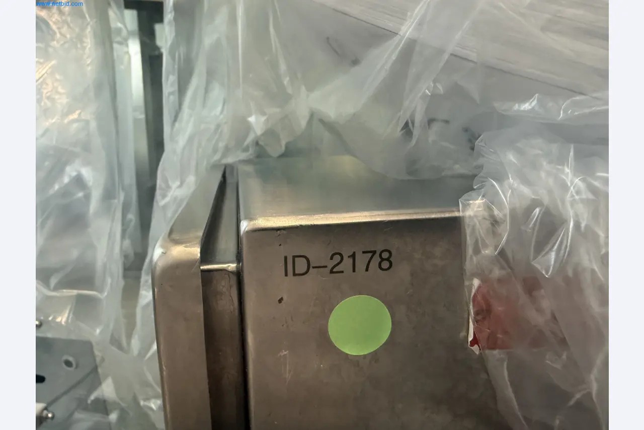 Instalações de produção e embalagem farmacêuticas / Equipamentos de laboratório e operacionais-3