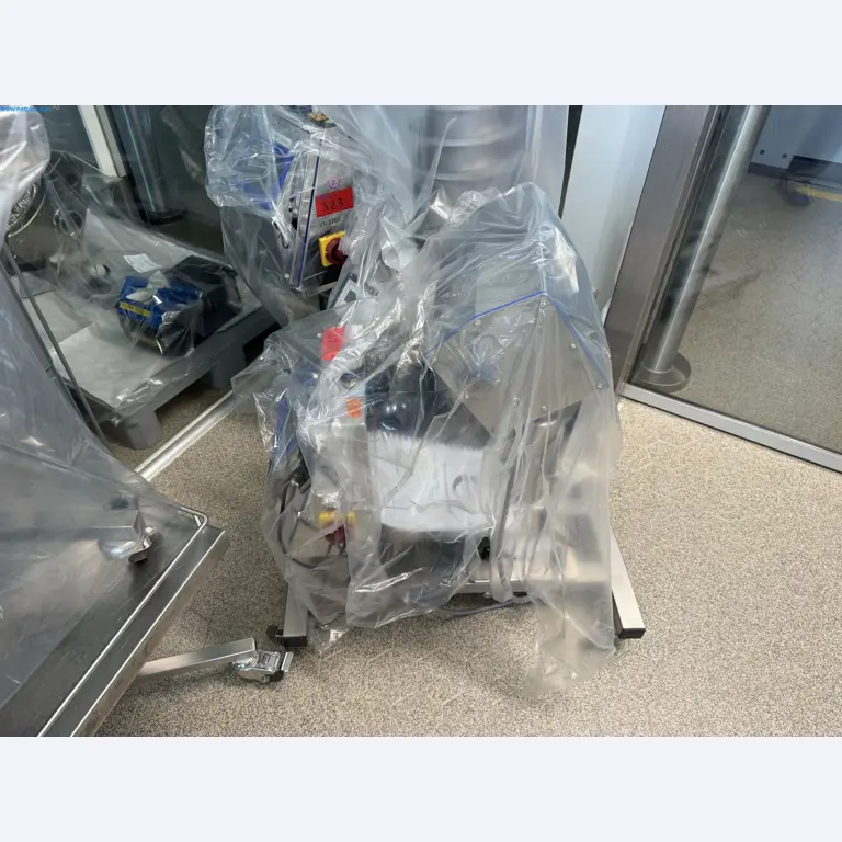 Instalações de produção e embalagem farmacêuticas / Equipamentos de laboratório e operacionais-1