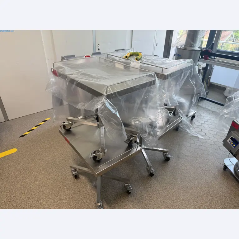 Instalações de produção e embalagem farmacêuticas / Equipamentos de laboratório e operacionais-2