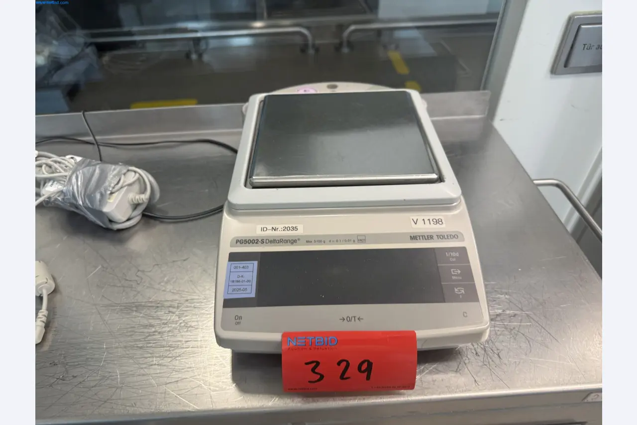 Instalações de produção e embalagem farmacêuticas / Equipamentos de laboratório e operacionais-1