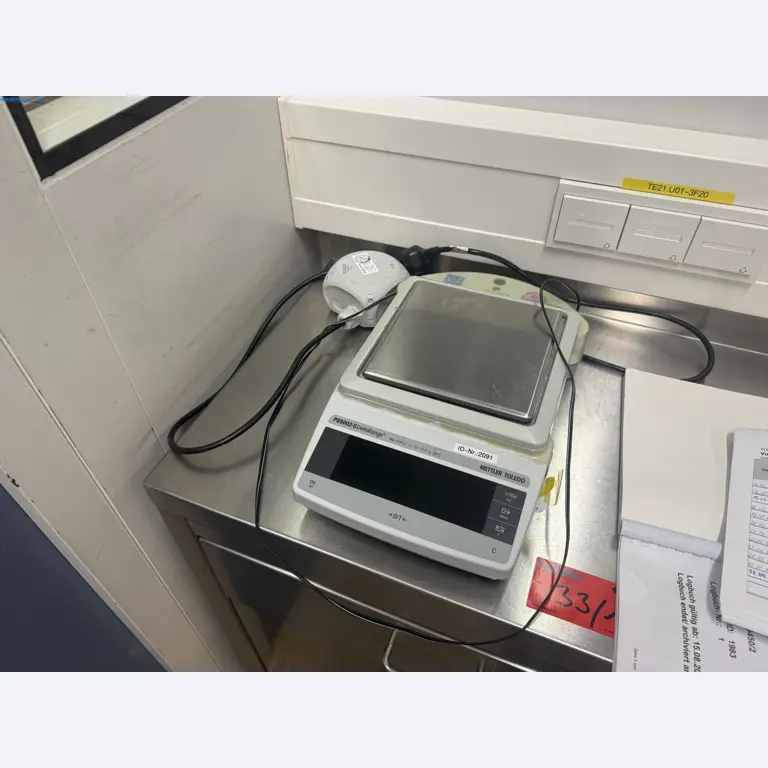 Instalações de produção e embalagem farmacêuticas / Equipamentos de laboratório e operacionais-2
