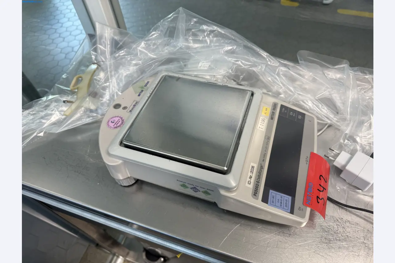 Instalações de produção e embalagem farmacêuticas / Equipamentos de laboratório e operacionais-2
