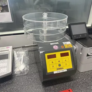 Testador de abrasão Erweka TA120