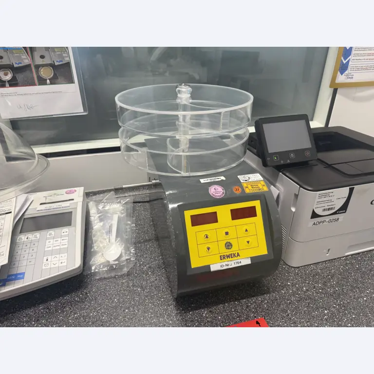Instalações de produção e embalagem farmacêuticas / Equipamentos de laboratório e operacionais-1