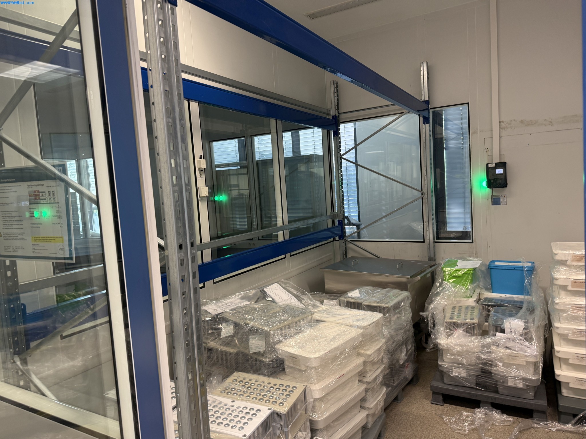 14 mètre linéaire de rayonnage pour palettes Bito