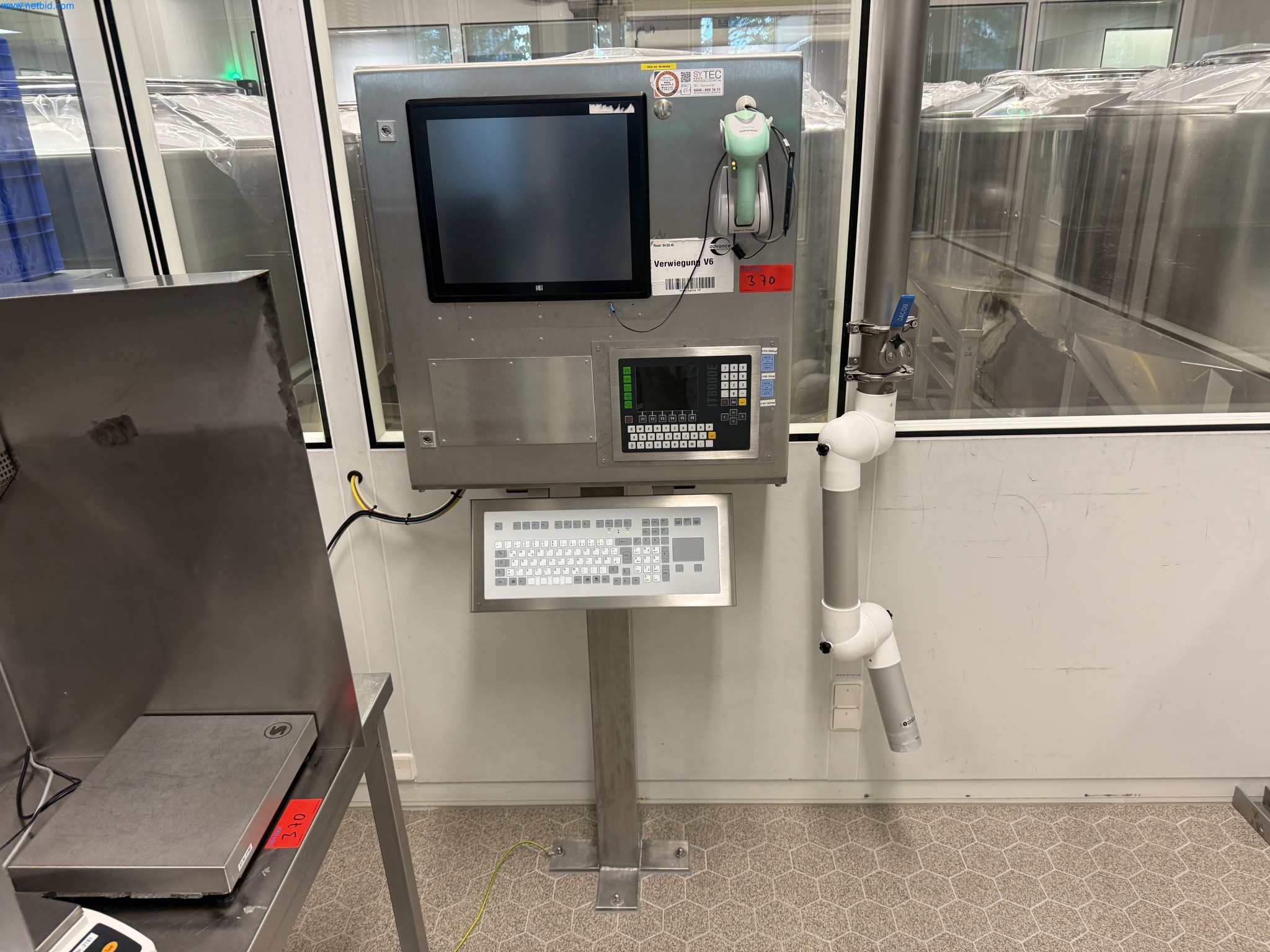 Instalações de produção e embalagem farmacêuticas / Equipamentos de laboratório e operacionais-3