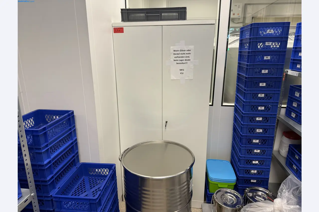 Instalações de produção e embalagem farmacêuticas / Equipamentos de laboratório e operacionais-3