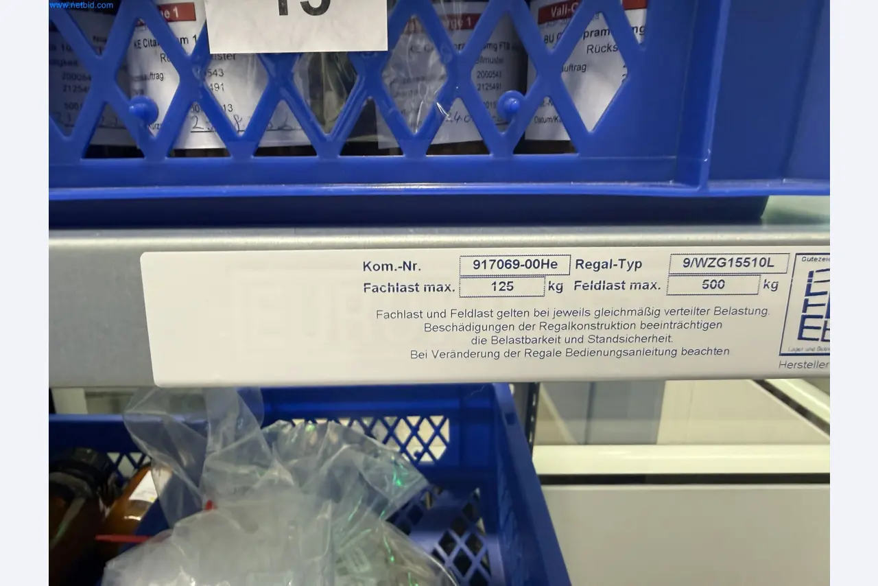 Instalações de produção e embalagem farmacêuticas / Equipamentos de laboratório e operacionais-4